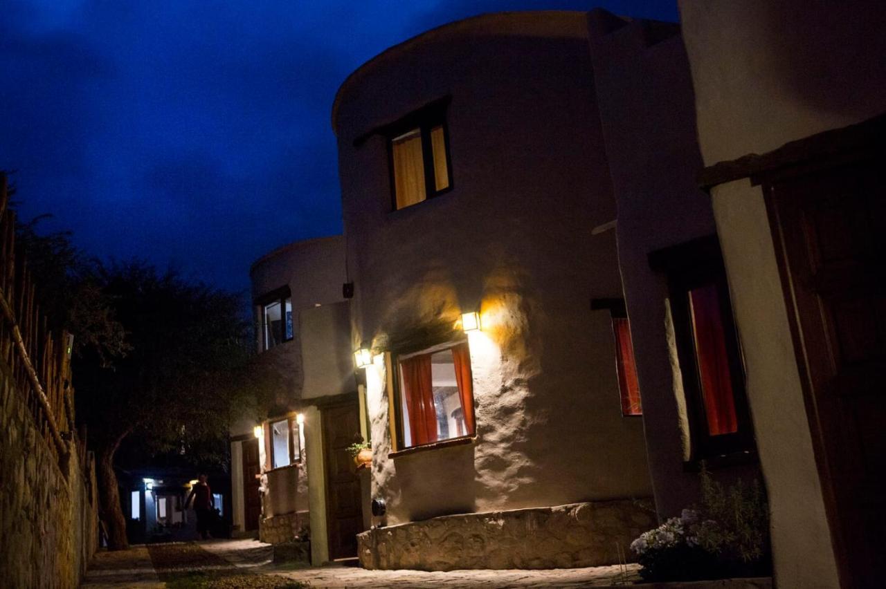 Cabañas La Ekeka Tilcara Exterior foto