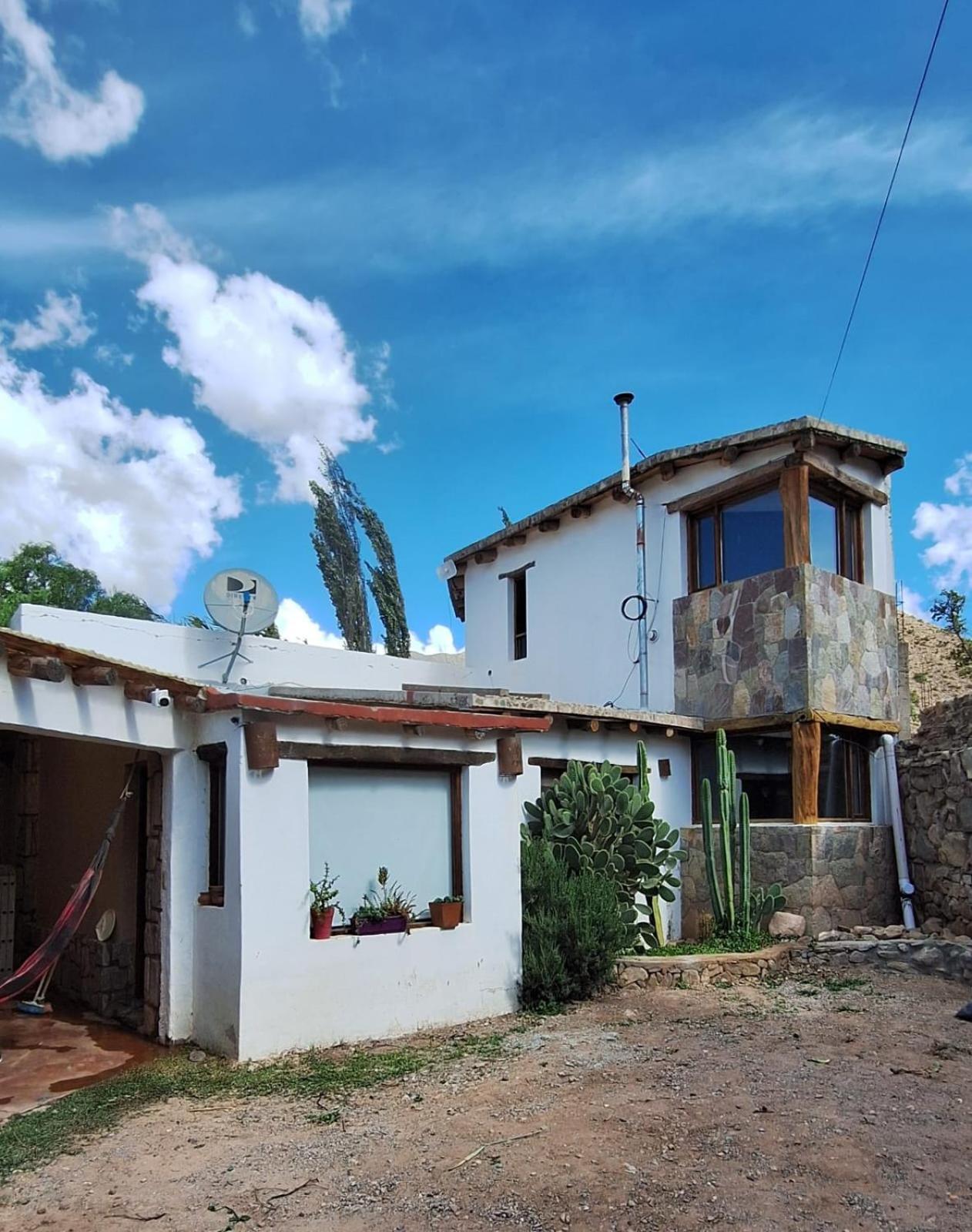 Cabañas La Ekeka Tilcara Exterior foto